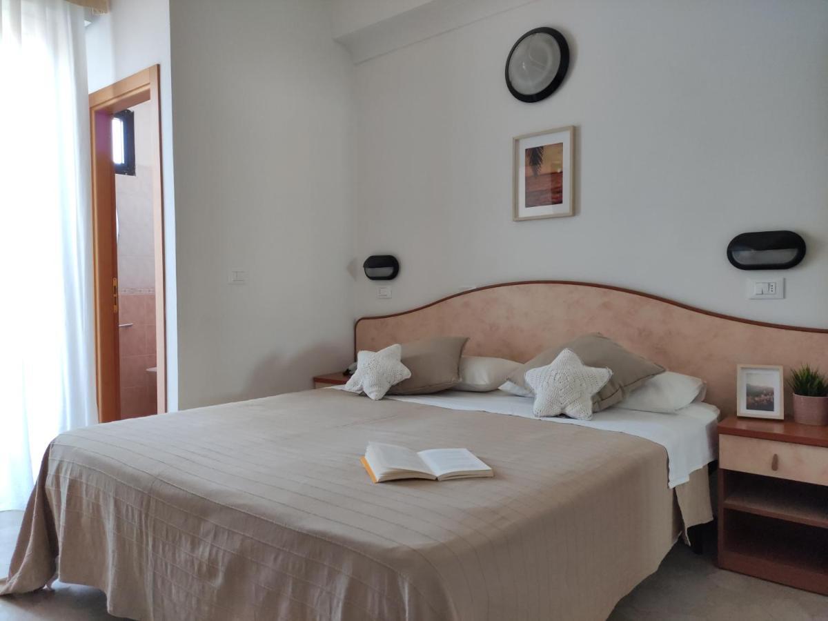 Hotel Galassia Rimini Esterno foto