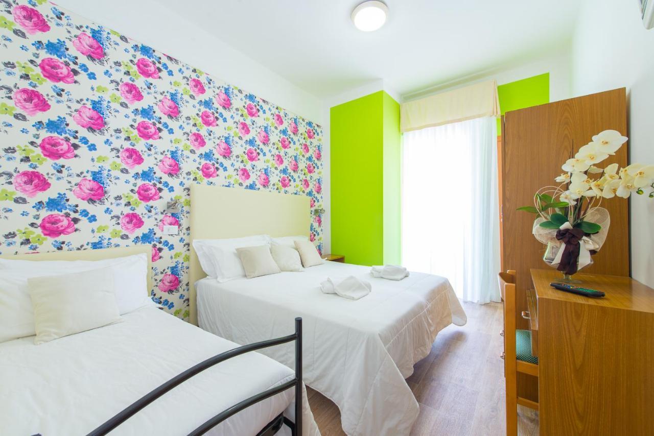 Hotel Galassia Rimini Esterno foto