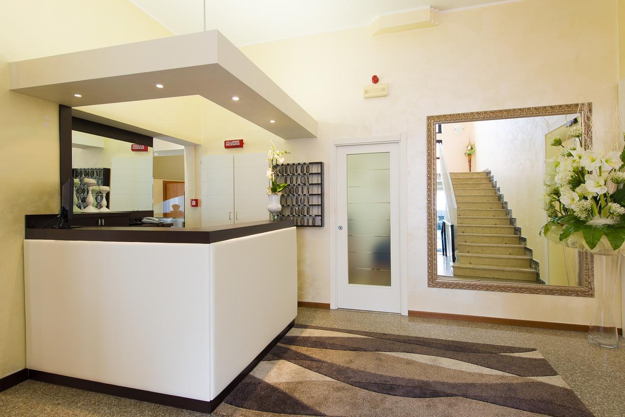 Hotel Galassia Rimini Esterno foto