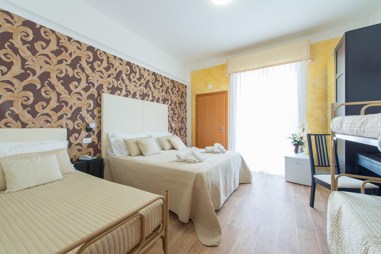 Hotel Galassia Rimini Esterno foto
